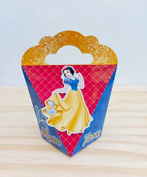 Caixa Coração Branca de Neve Personalizada