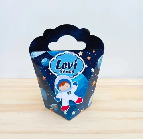 Caixa Coração Astronalta Personalizada
