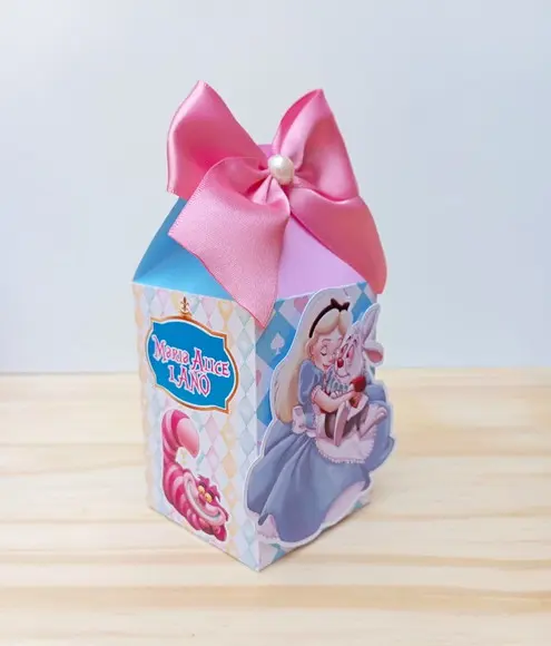 Caixa Milk Personalizada Alice no País das Maravilhas