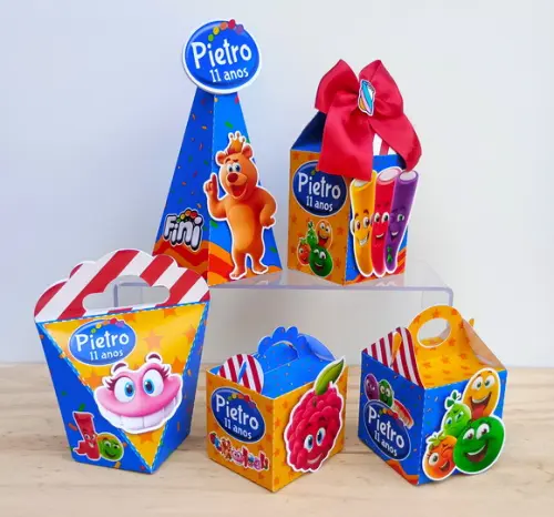 Kit 15 Caixas Personalizados Fini Menino