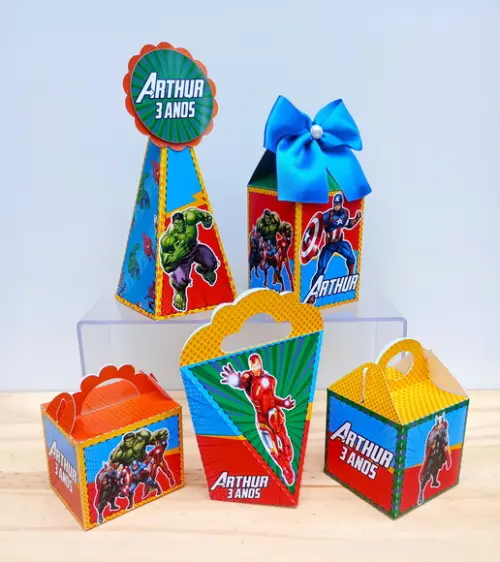 Kit 50 Caixas Vingadores Personalizadas