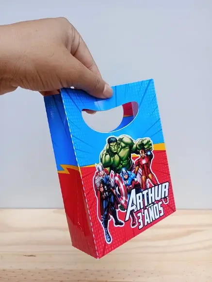 Sacolinha Personalizada Vingadores