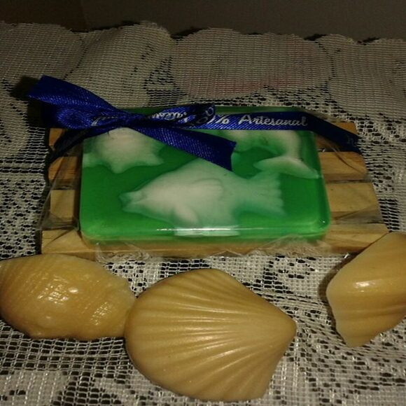 Saboneteira Pallet com sabonete