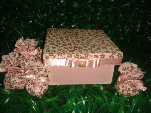 Caixa de Mdf com saches