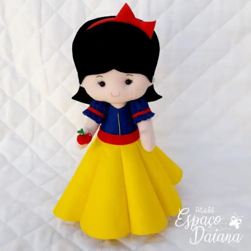 Branca de Neve Boneca em Feltro