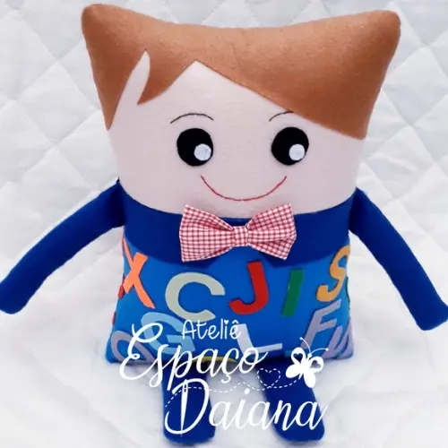 Menino Alfabeto em Feltro / Boneco pedagógico / Senhor Alfabeto