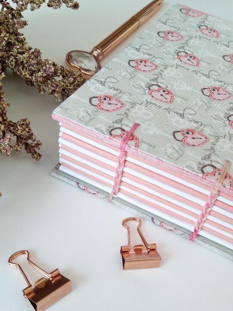 Diário com cadeado segredos