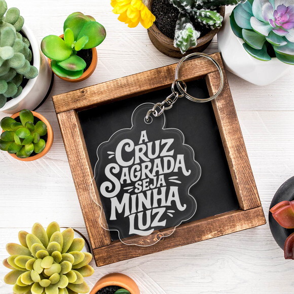 Chaveiro e Lembrancinha a Cruz Sagrada Seja Minha Luz
