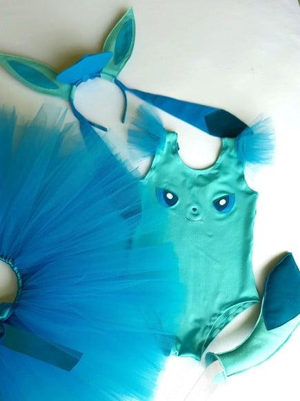 Fantasia Pokémon Glaceon com Cauda