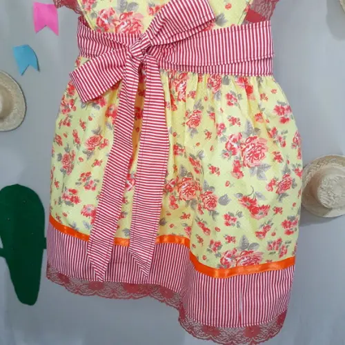 Avental de Caipira Infantil