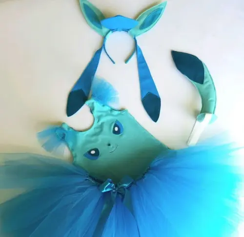 Fantasia Pokémon Glaceon com Cauda