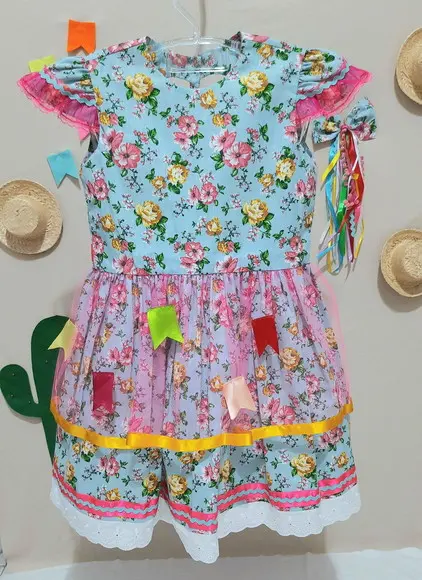 Vestido Caipira Decote Coração