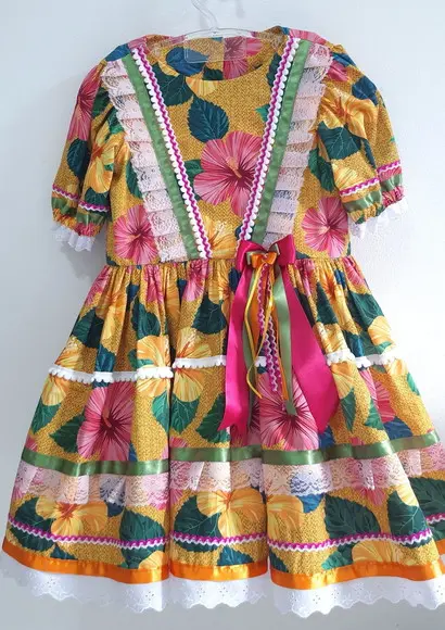 Vestido Caipira Flores 6 Anos