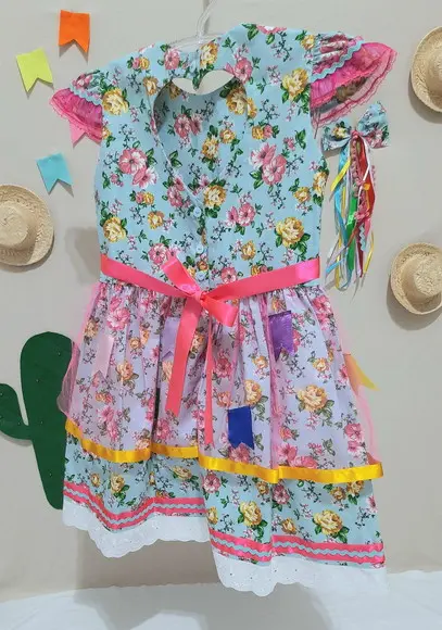 Vestido Caipira Decote Coração