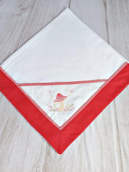 Cueiro Flanela para Bebê Bordado Bosque Cogumelo Vermellho