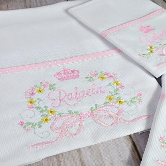 Fralda Ombro e Boca com Nome Personalizada Floral