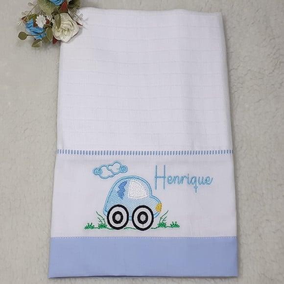 Fralda Passeio Personalizada Bordada Carrinho Azul