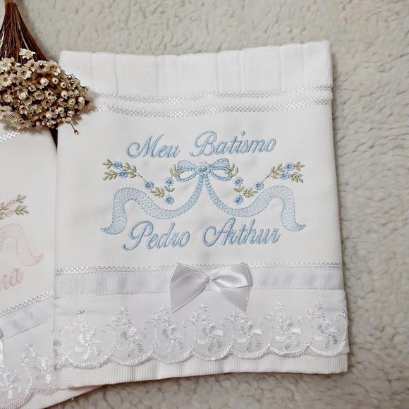 Kit 2 Toalhas de Batizado Personalizada para Gêmeos