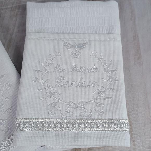 Kit Batizado Fralda Personalizadas Branca, Embalagem e Vela