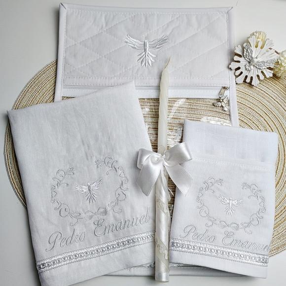 Kit Batizado Personalizado Toalha, Fralda, Vela e Embalagem