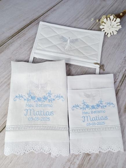 Kit Batizado Toalha Linho Personalizada Fralda e Embalagem