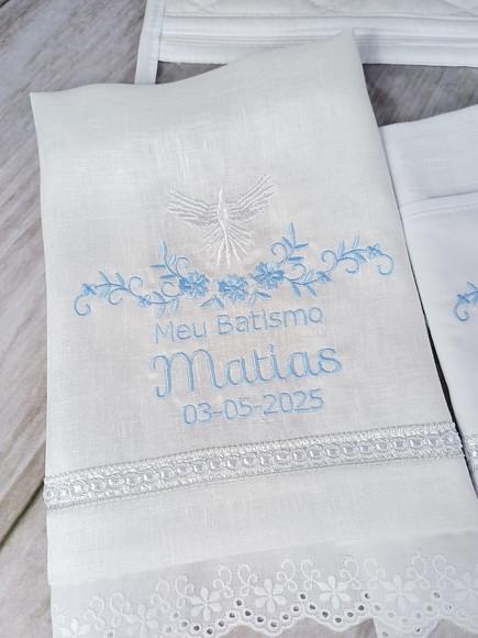 Kit Batizado Toalha Linho Personalizada Fralda e Embalagem