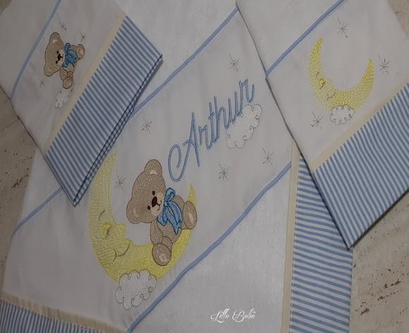 Kit Cueiro Flanelado Personalizado e Fraldas Ursinho na Lua