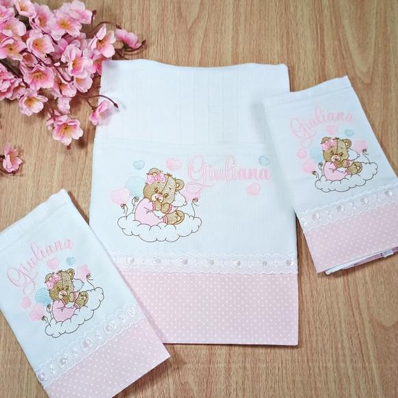 Kit Fralda Bordada e Personalizadas Ursinha Rosa Enxoval