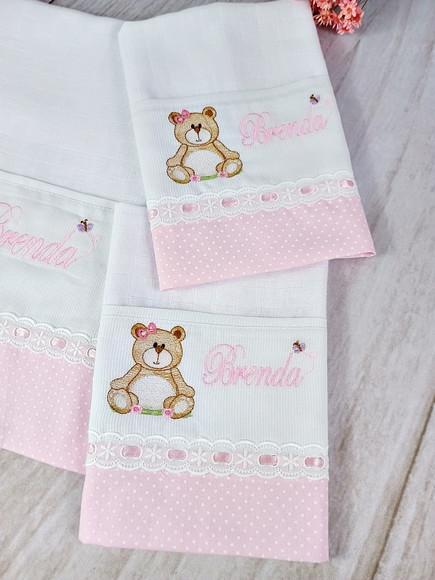 Kit Fralda Bordada e Personalizadas Ursinha Rosa Enxoval