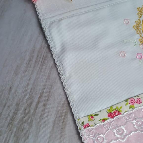 Kit Fralda Bordadas e Personalizadas Flores Rosa Menina