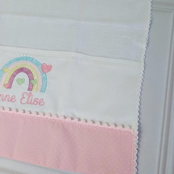 Kit Fralda de Boca Personalizadas Arco-íris Delicado Enxoval