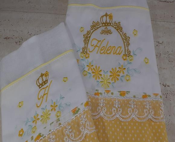 Kit Fralda de Ombro e Fraldinha de Boca Bordado Amarelo