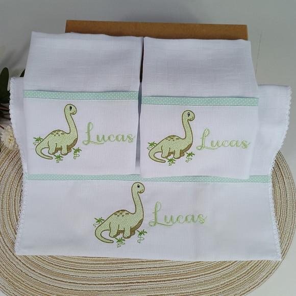 Kit Fraldas Bordadas Personalizadas Dinossauro Verde