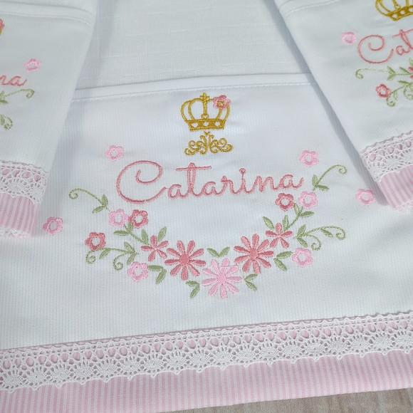 Kit Fraldas Personalizadas Bordado Floral Princesa Delicada