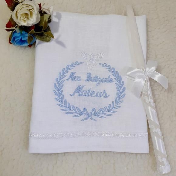 Kit Toalha Batizado Cambraia de Linho Bordada Vela Decorada