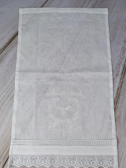 Kit Toalha Batizado Cambraia de Linho Bordado Branco Vela