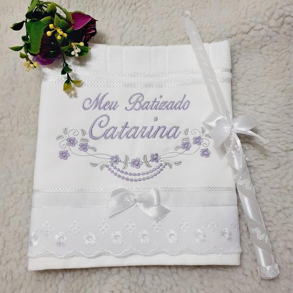 Kit Toalha Batizado Personalizada Flores Lavanda e Vela