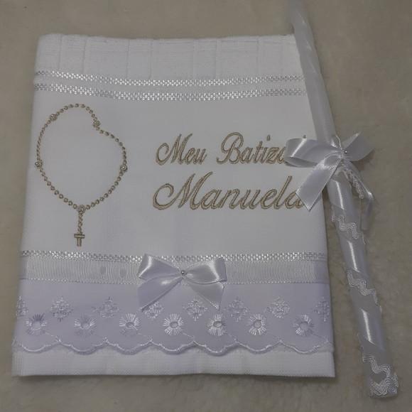 Kit Toalha Batizado Personalizada Terço e Vela Decorada
