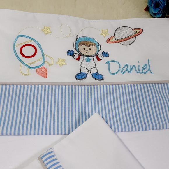 Lençol e Fronha de Mini Berço Personalizada Astronauta