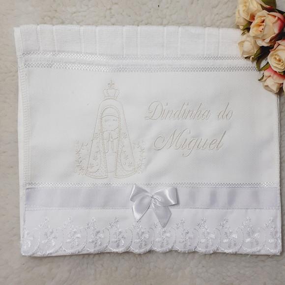 Presente Madrinha de Consagração Toalha Lavabo Bordada