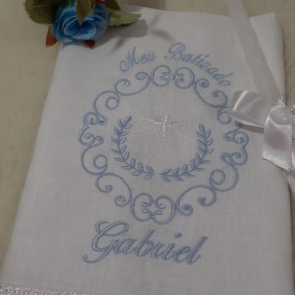 Toalha Batizado Cambraia de Linho com Nome Vela Decorada