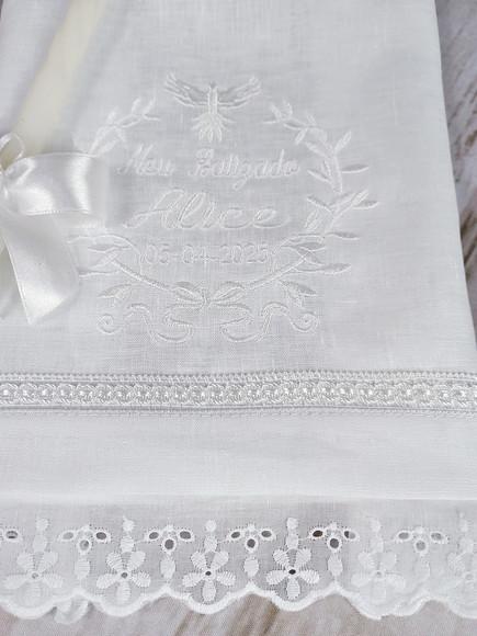 Toalha Batizado Cambraia Linho Espírito Santo Vela Decorada
