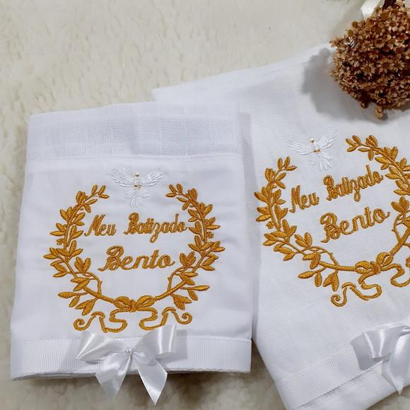 Toalha Batizado Cambraia Linho Vela Decorada e Fralda Boca