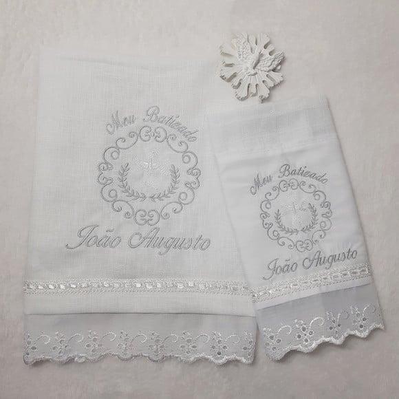 Toalha Batizado de Linho Bordada e Fralda Boca Menino