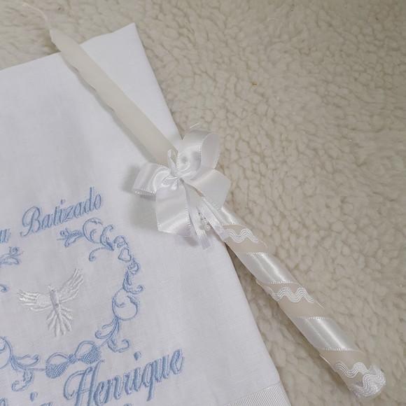 Toalha Batizado Linho Bordada Nome e Vela Decorada