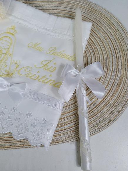 Toalha Batizado Personalizada Nossa Senhora Amarelo e Vela