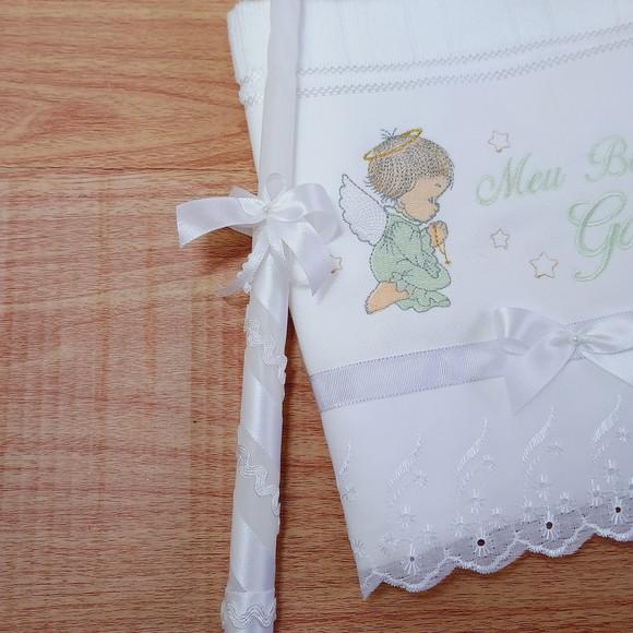Toalha de Batismo Personalizada Anjinho e Vela Decorada
