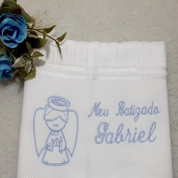 Toalha de Batizado Bordada Anjinho Menino Azul