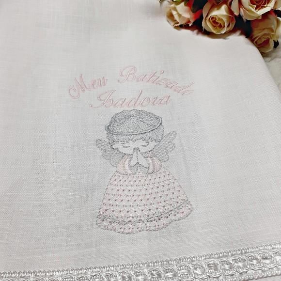 Toalha de Batizado em Linho Personalizada Bordado Anjinho