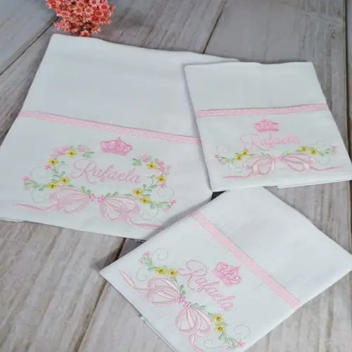 Fralda Ombro e Boca com Nome Personalizada Floral